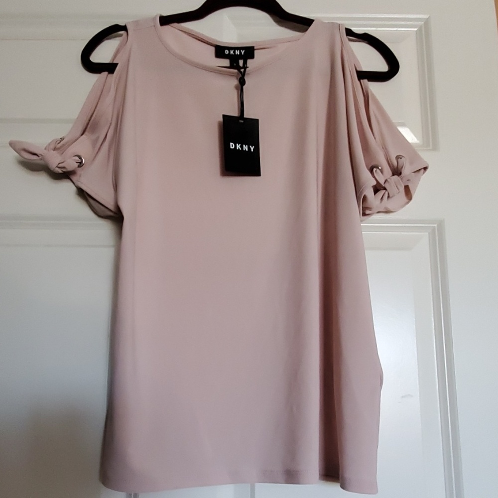 DKNY light pink top